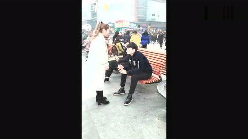 女的跳舞吃瓜,女性舞蹈中的独特风情